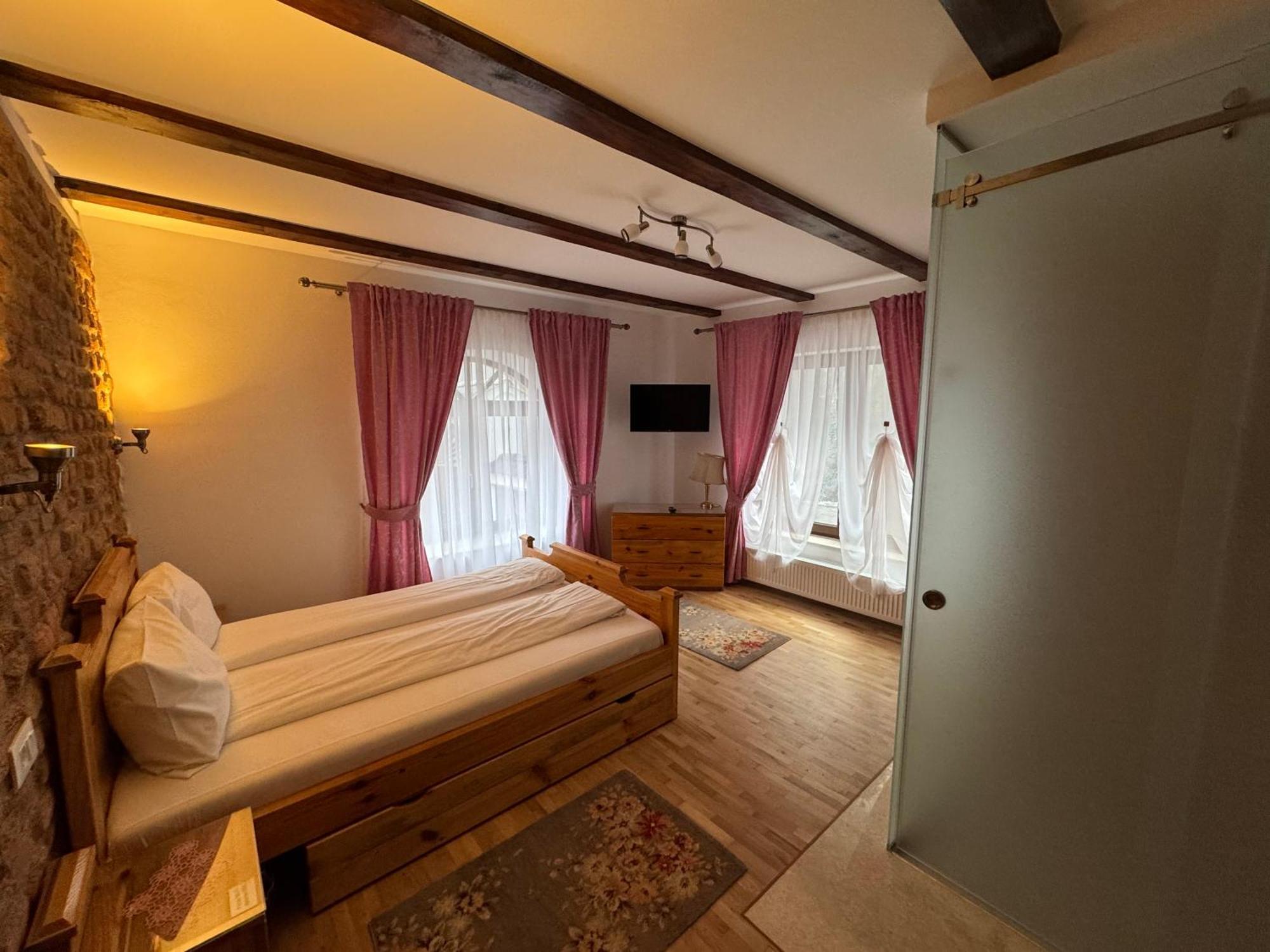Casa Stefania Ξενοδοχείο Tălmaciu Εξωτερικό φωτογραφία