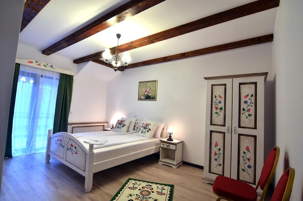 Casa Stefania Ξενοδοχείο Tălmaciu Δωμάτιο φωτογραφία