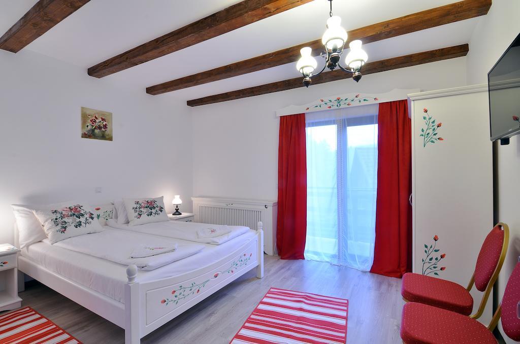 Casa Stefania Ξενοδοχείο Tălmaciu Εξωτερικό φωτογραφία